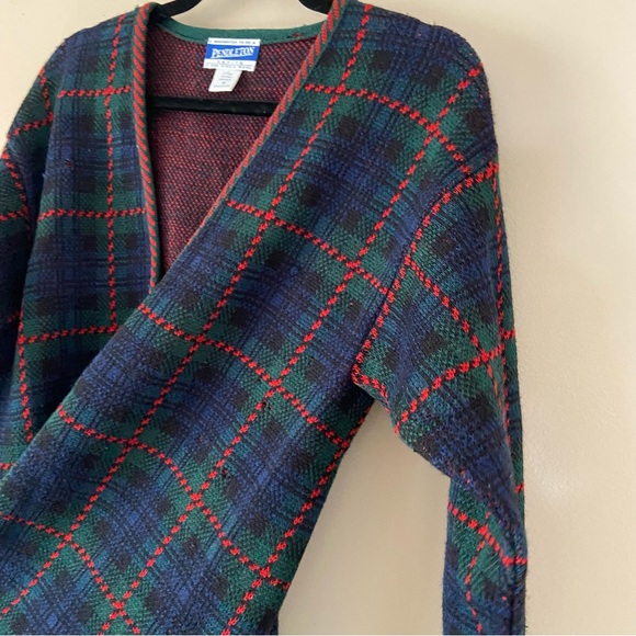 Pendleton• Vintage Wool Tartan Plaid Oversized Fit grampa Cardigan - Picture 8 of 16